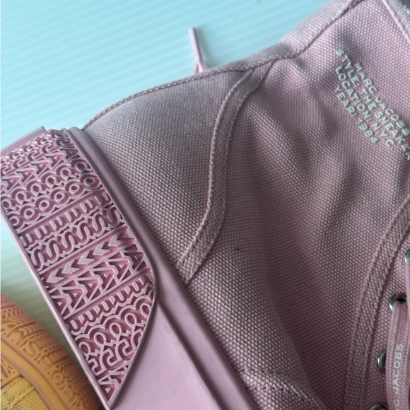 New Marc Jacobs The High Top Sneaker Women’s 41 EU / 11 US - Picture 15 of 16